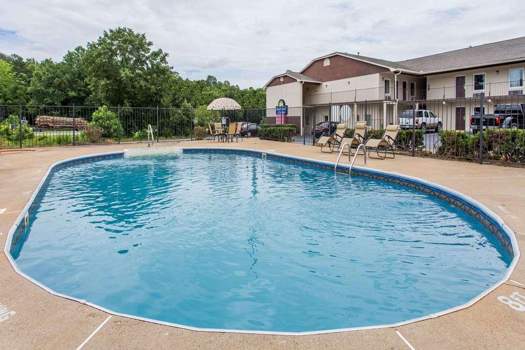 Econo Lodge Forest City Luaran gambar