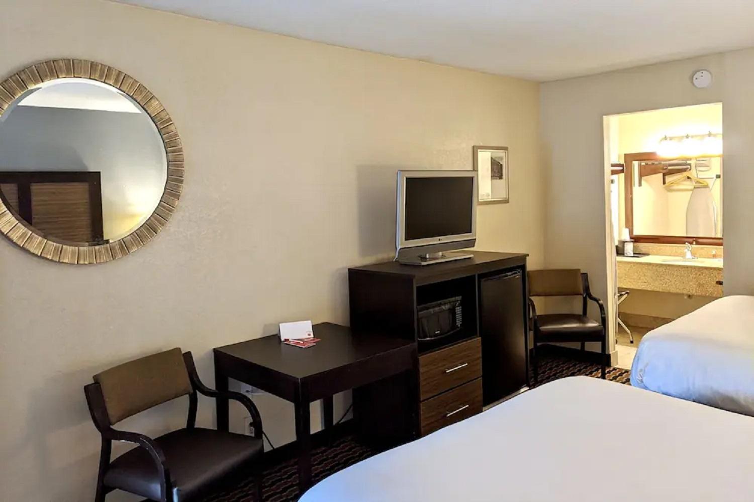 Econo Lodge Forest City Luaran gambar