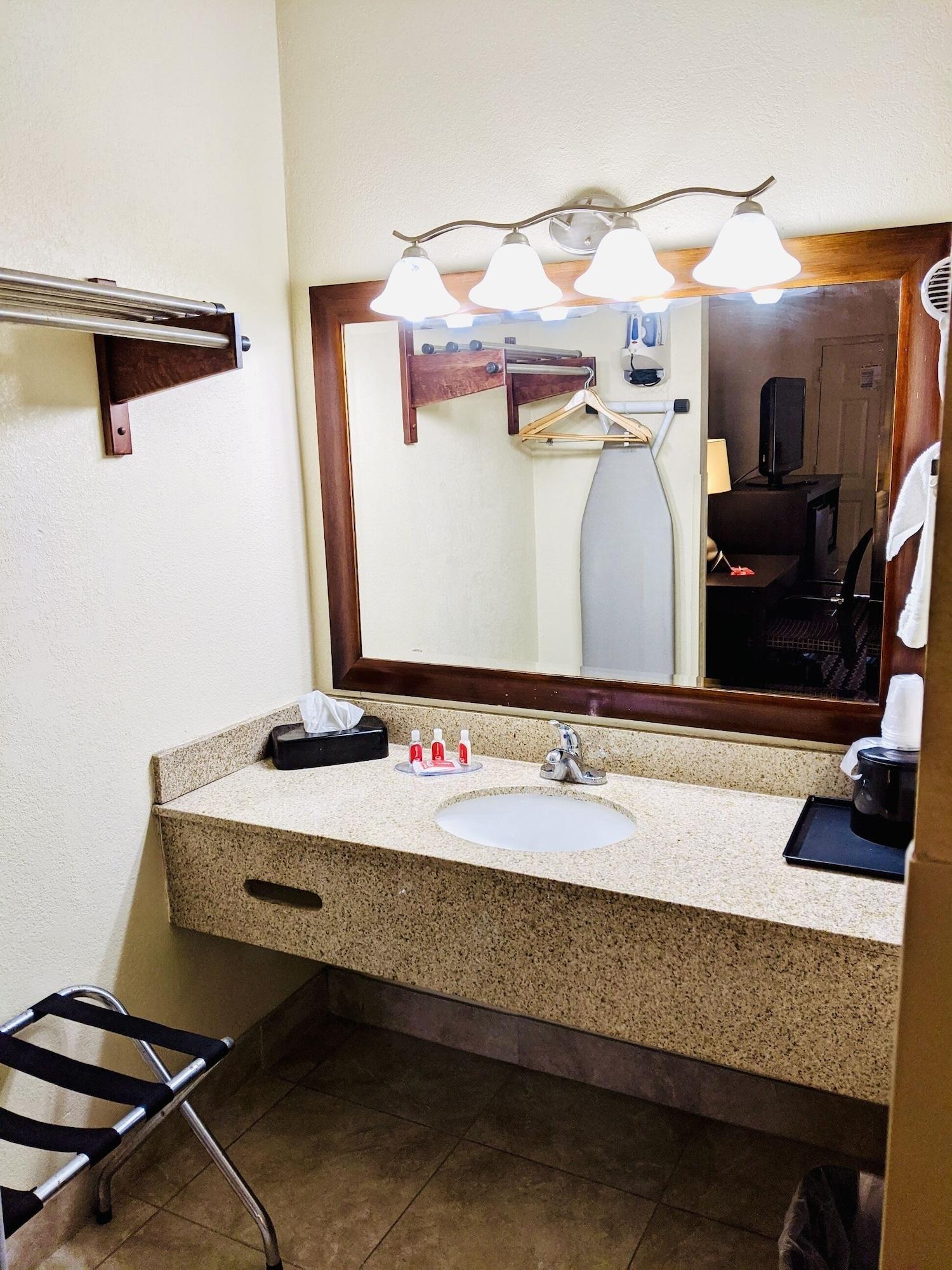 Econo Lodge Forest City Luaran gambar